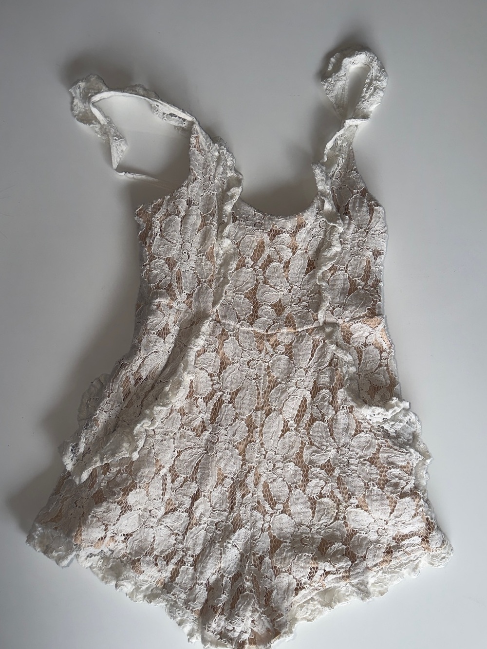 Selfie Leslie White Lace Romper - Floral Lace Sleeveless